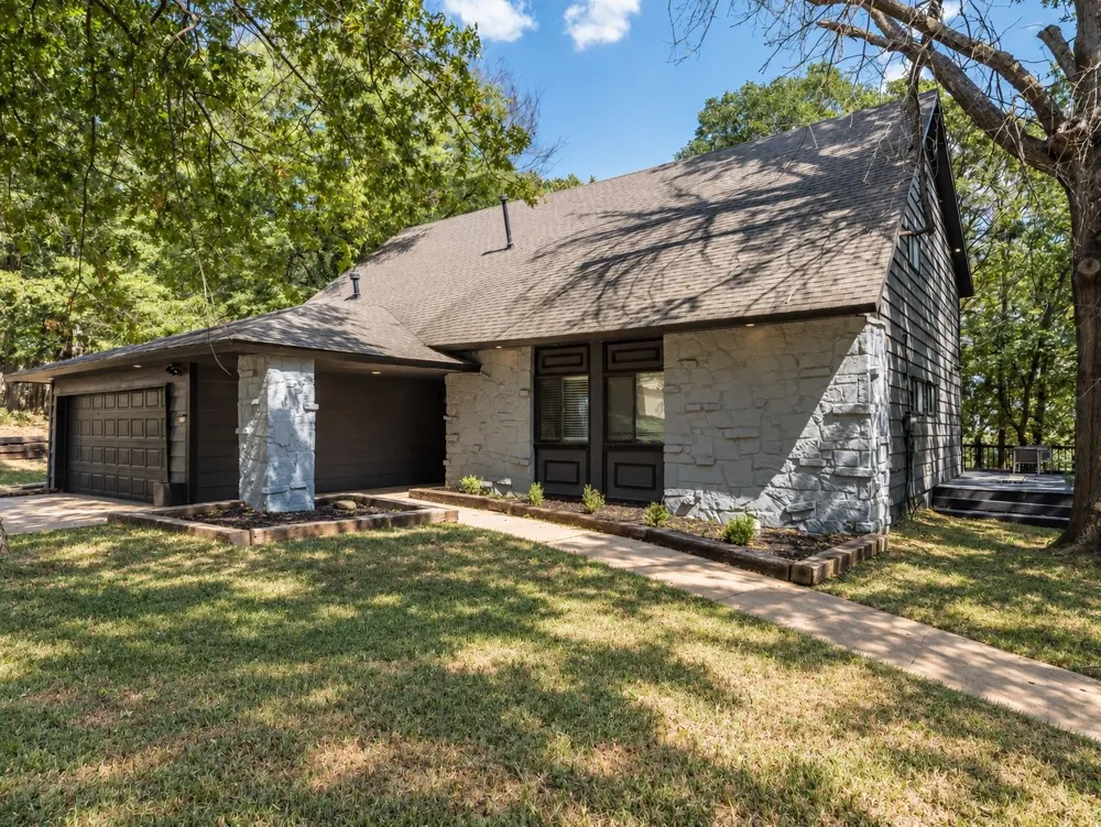1825 Xenophon Avenue Tulsa, OK 74127