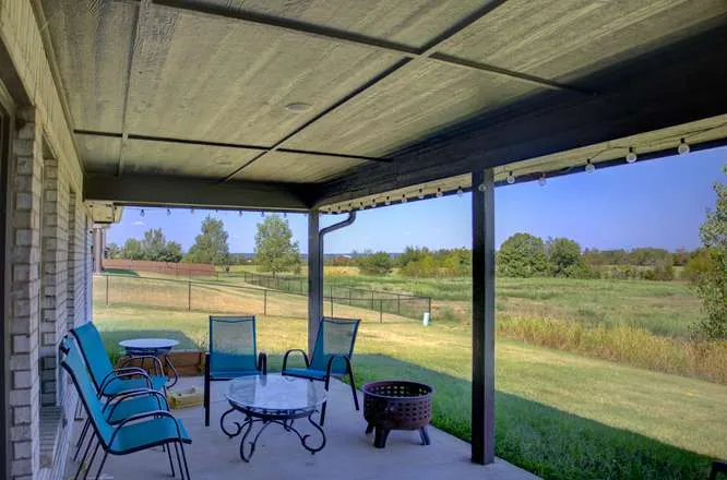 2420 W King Lane Claremore, OK 74019