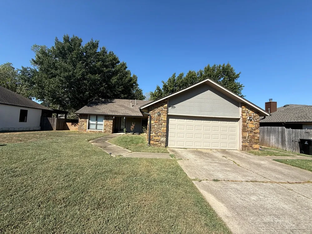 400 S Hemlock Avenue Broken Arrow, OK 74012