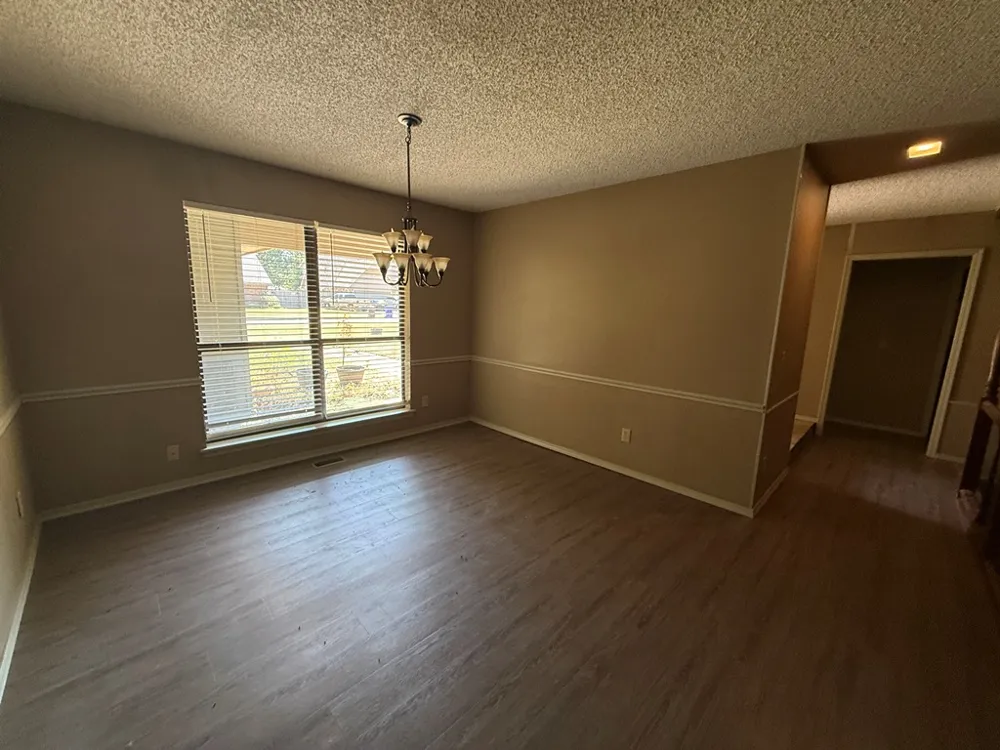 400 S Hemlock Avenue Broken Arrow, OK 74012