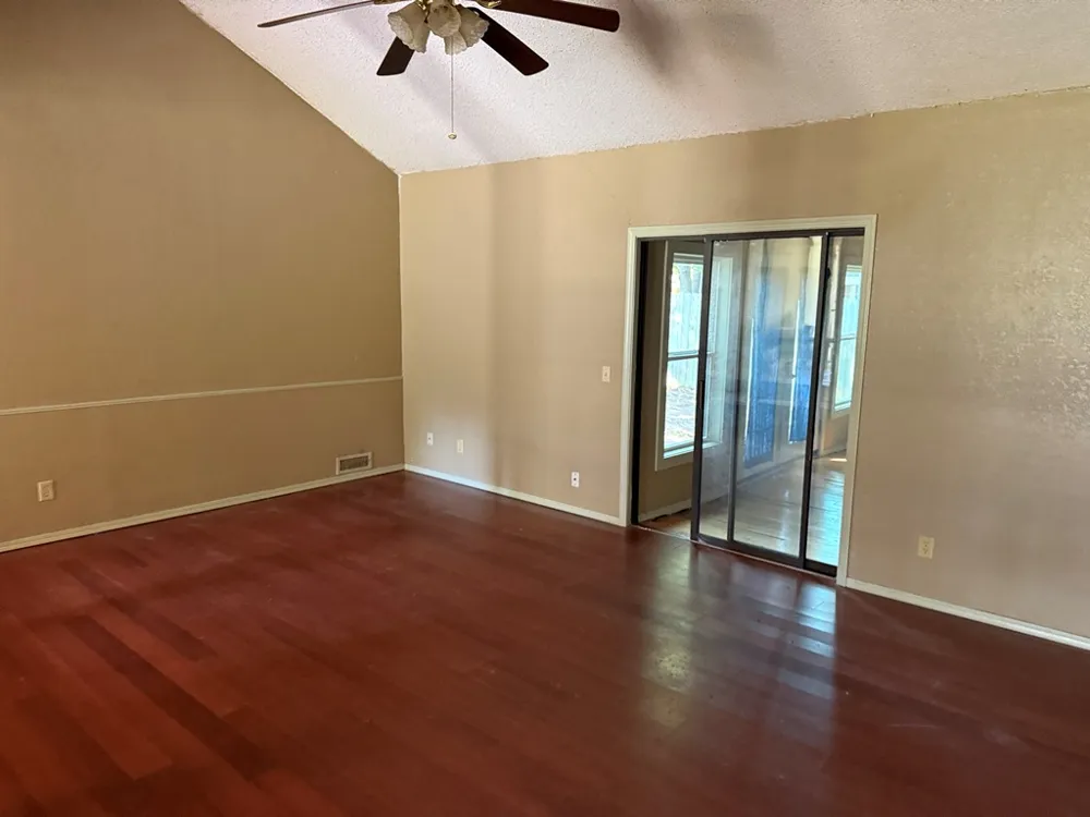 400 S Hemlock Avenue Broken Arrow, OK 74012