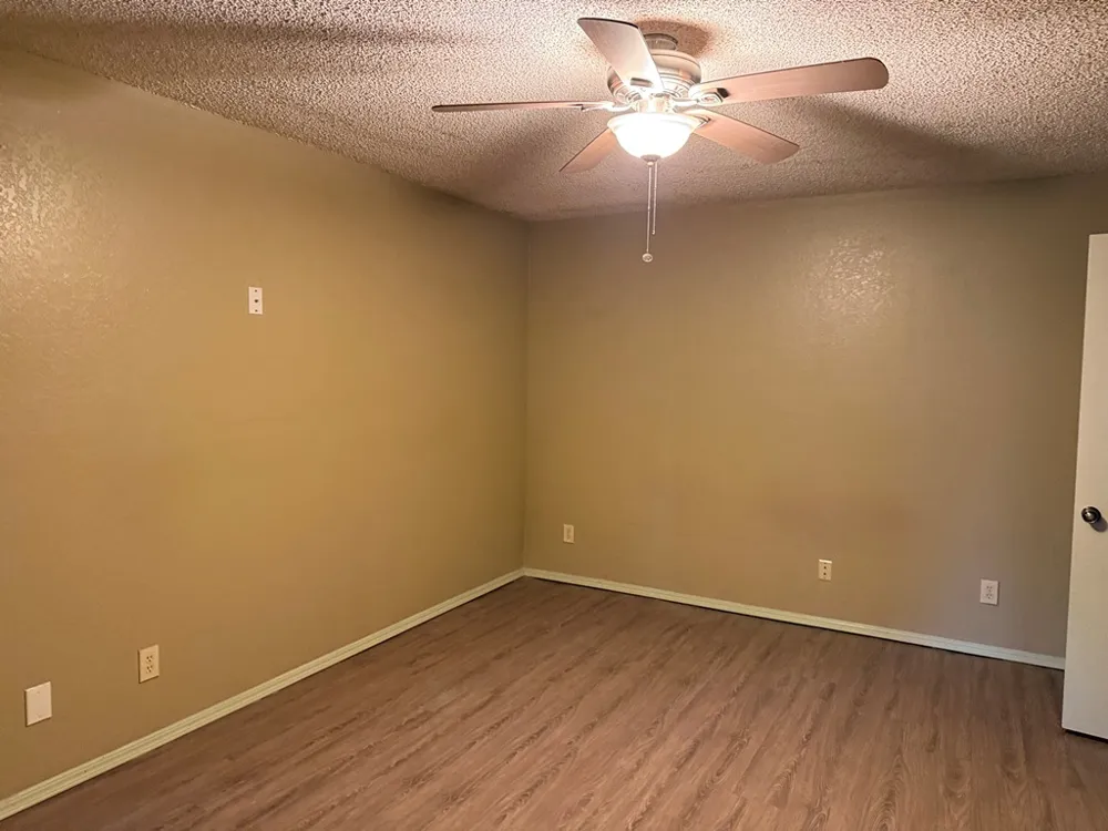 400 S Hemlock Avenue Broken Arrow, OK 74012