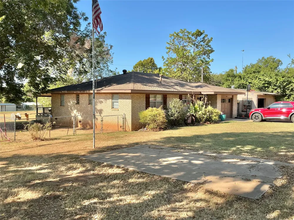 6455 Kifer Avenue Kingston, OK 73439