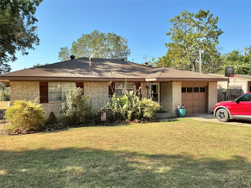 6455 Kifer Avenue Kingston, OK 73439