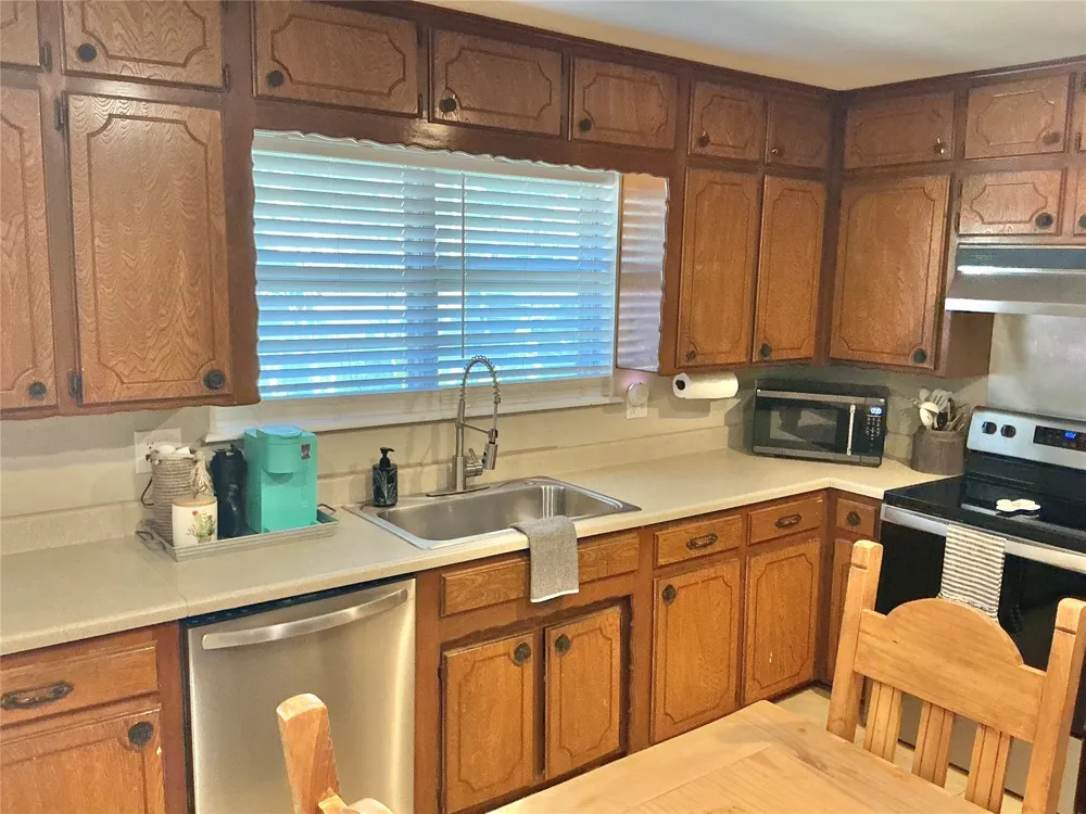 6455 Kifer Avenue Kingston, OK 73439