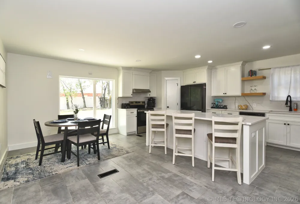 9022 E 60th Street Tulsa, OK 74145