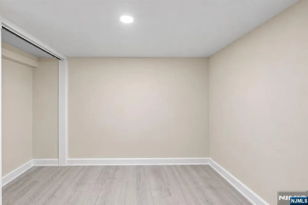 190 Watchung Avenue West Orange, NJ 07052
