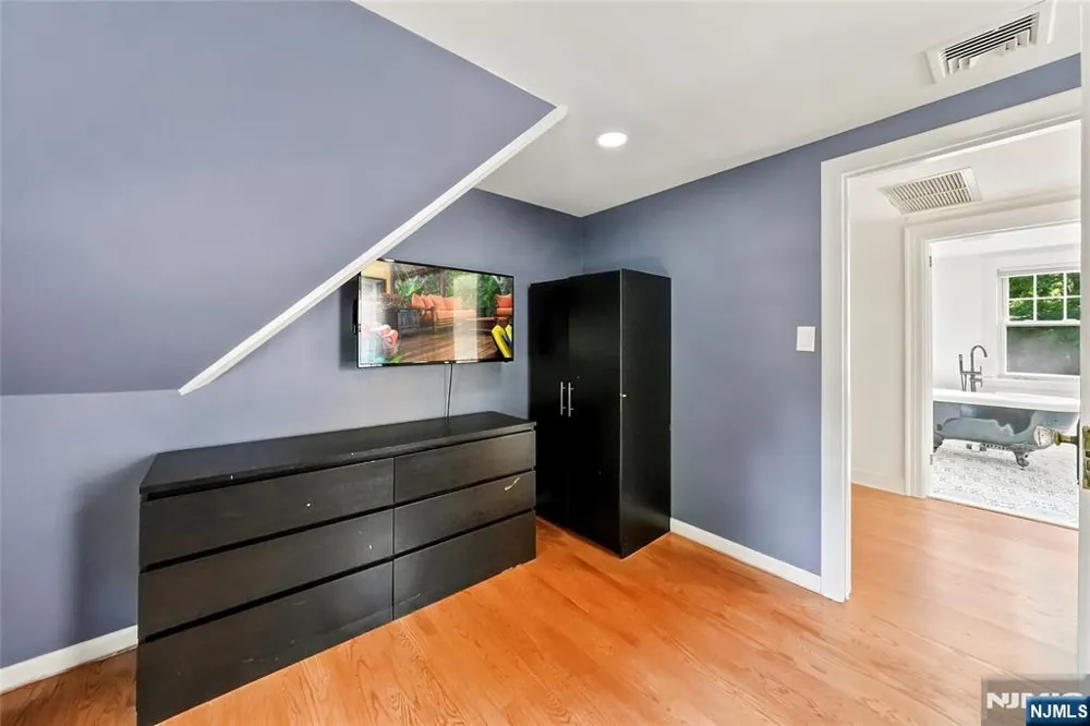 724 Eagle Rock Avenue West Orange, NJ 07052