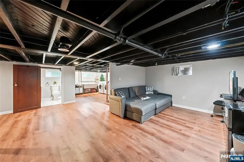724 Eagle Rock Avenue West Orange, NJ 07052