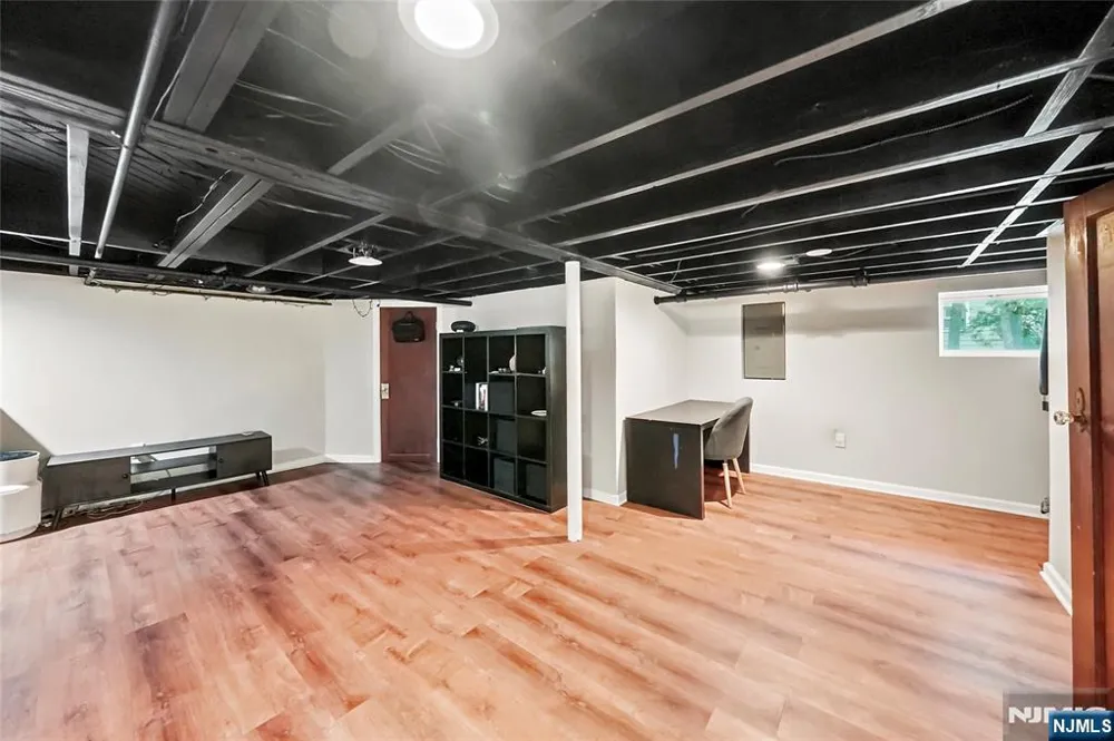 724 Eagle Rock Avenue West Orange, NJ 07052