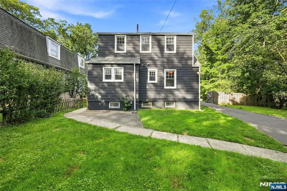 724 Eagle Rock Avenue West Orange, NJ 07052
