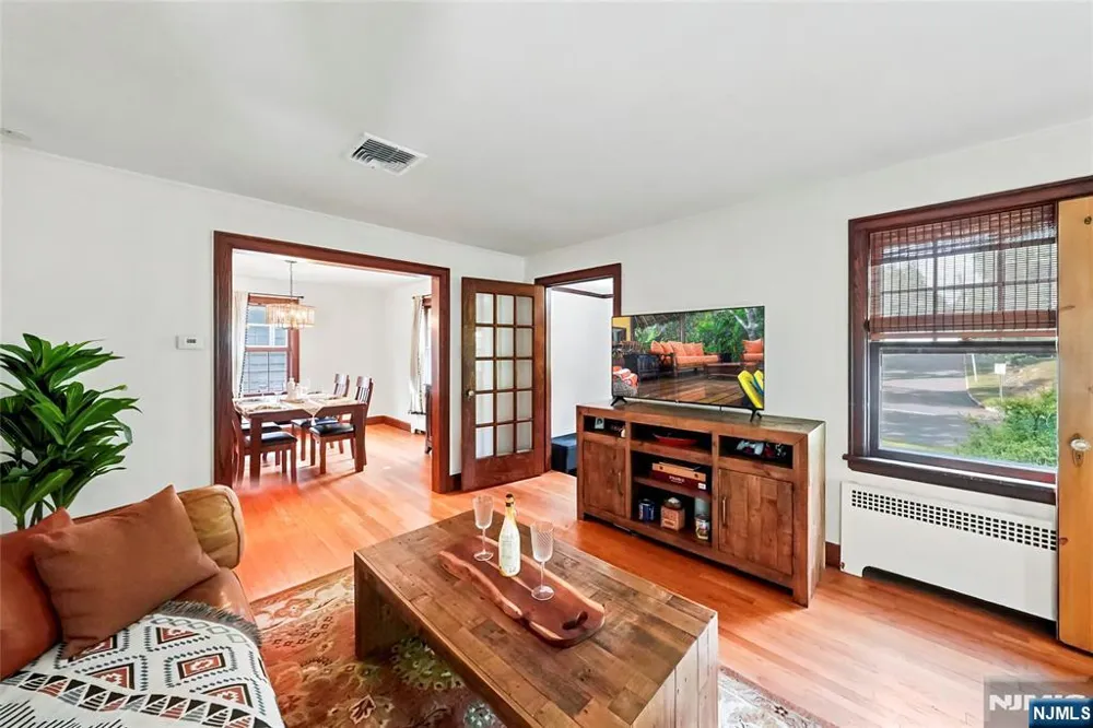 724 Eagle Rock Avenue West Orange, NJ 07052