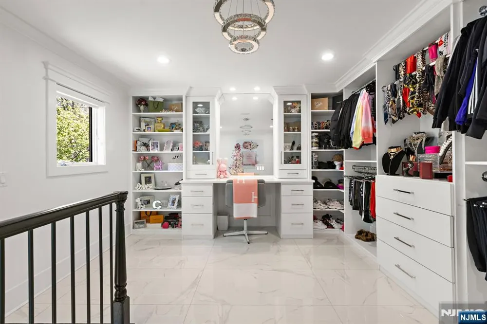 315 Freemans Lane Franklin Lakes, NJ 07417