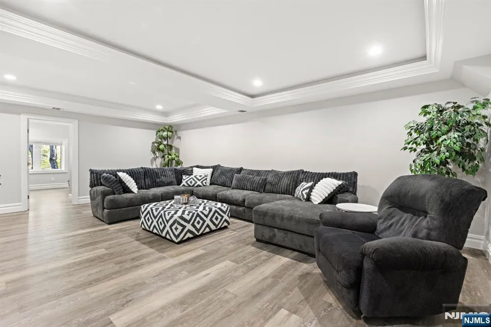 315 Freemans Lane Franklin Lakes, NJ 07417