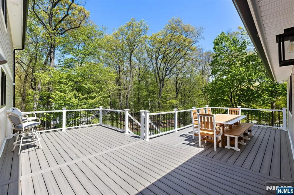 315 Freemans Lane Franklin Lakes, NJ 07417