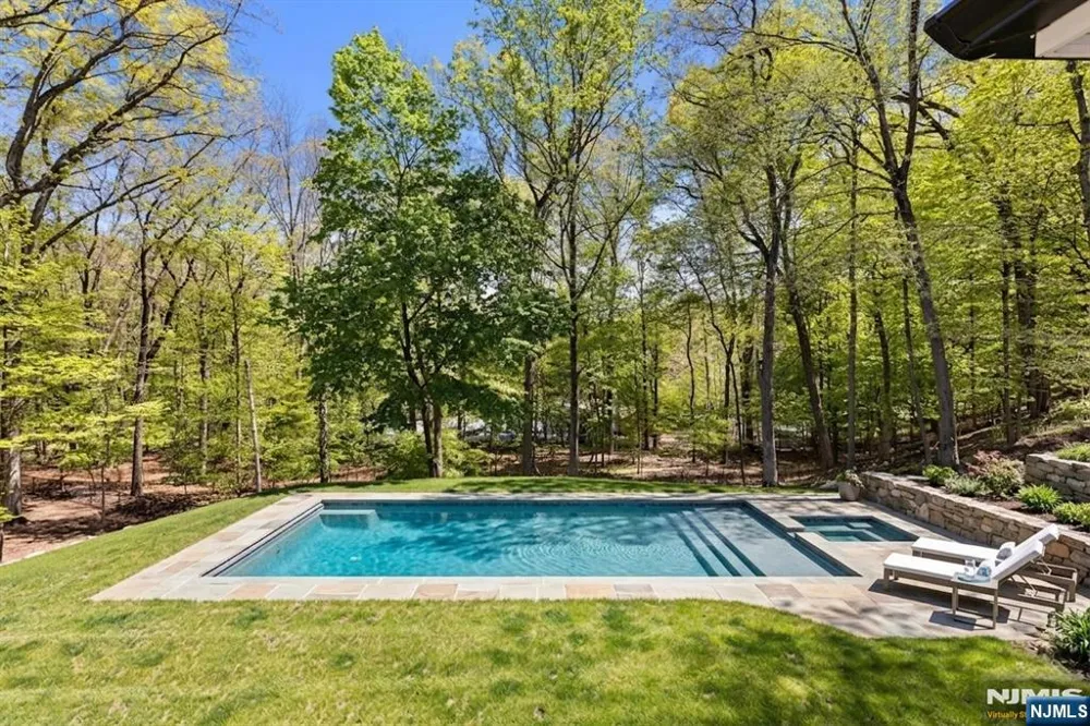 315 Freemans Lane Franklin Lakes, NJ 07417