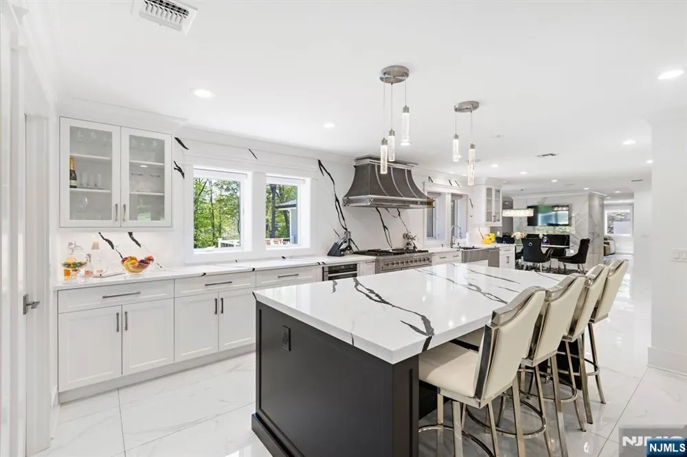 315 Freemans Lane Franklin Lakes, NJ 07417