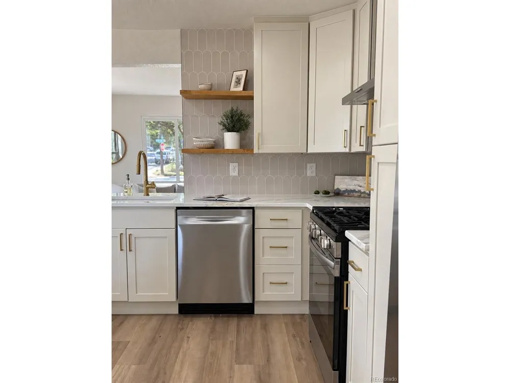 1505 W Alaska Place Denver, CO 80223