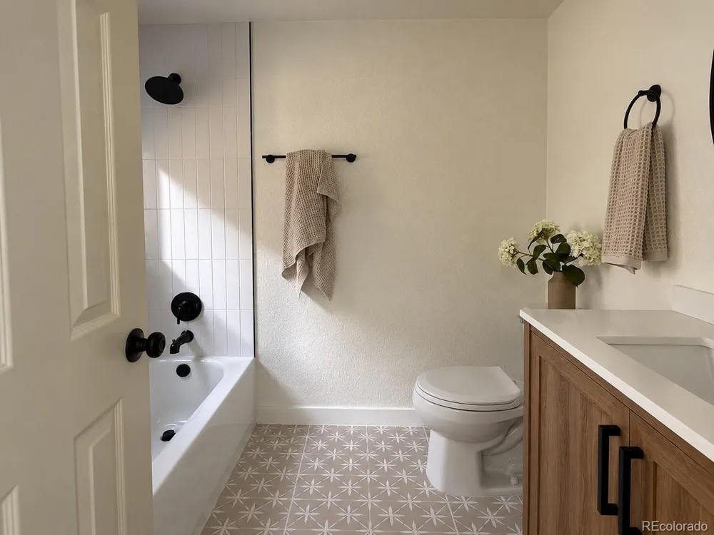1505 W Alaska Place Denver, CO 80223