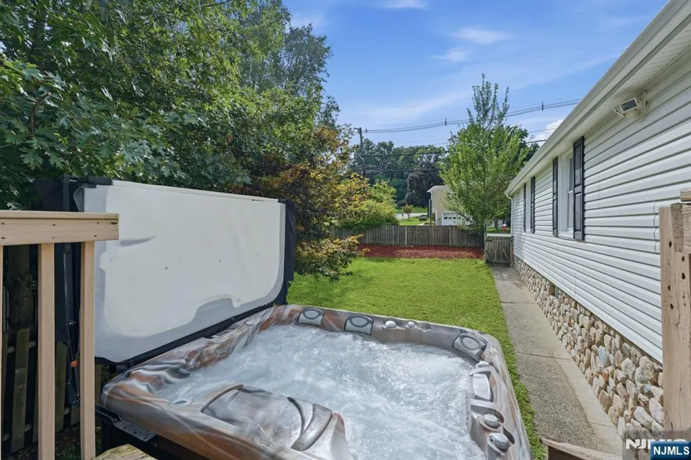 20 Yesler Way Hillsdale, NJ 07642