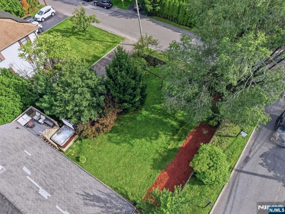 20 Yesler Way Hillsdale, NJ 07642