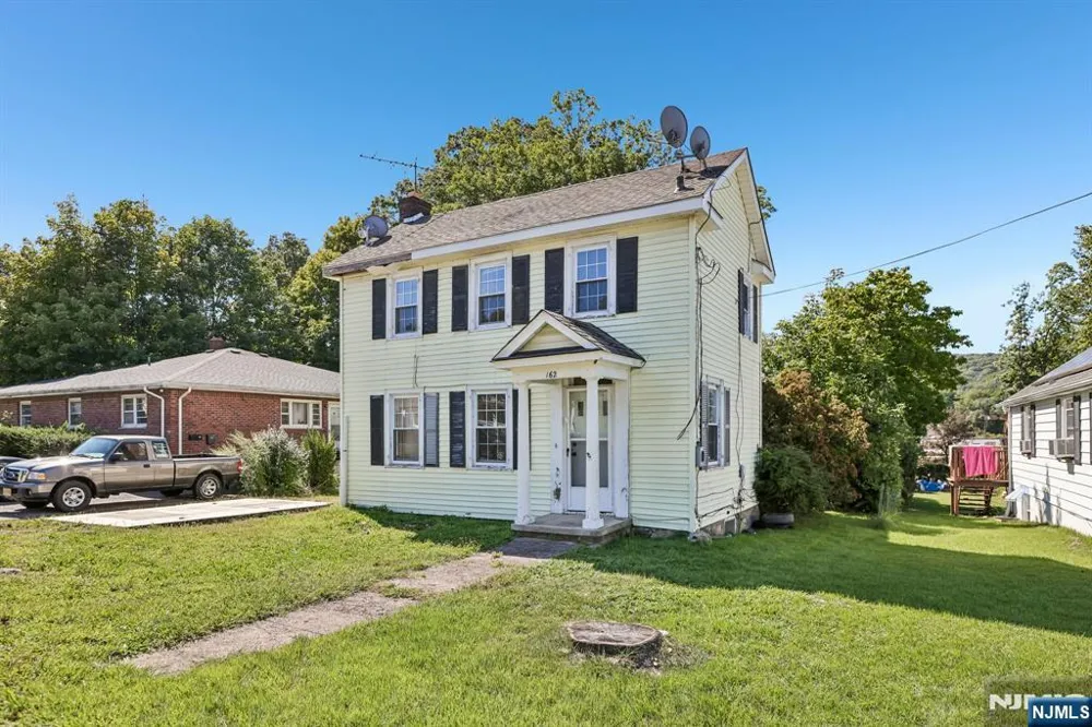 162 Chestnut Street Boonton Town, NJ 07005