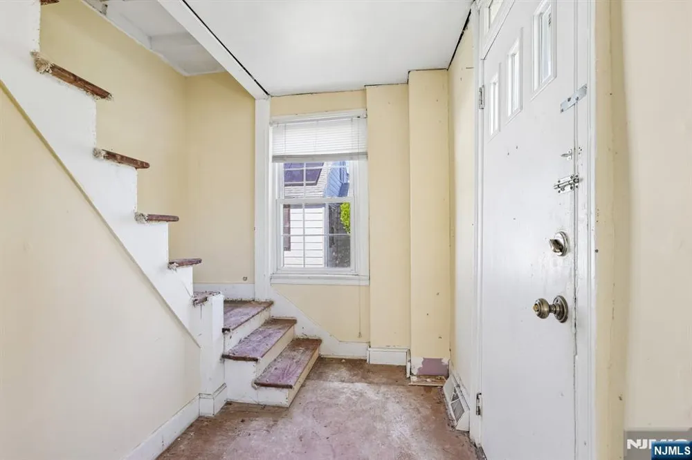 162 Chestnut Street Boonton Town, NJ 07005