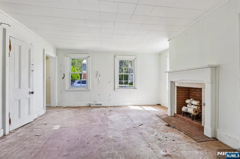 162 Chestnut Street Boonton Town, NJ 07005