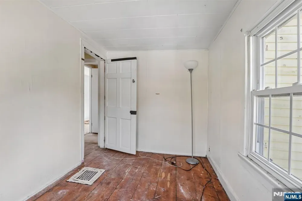 162 Chestnut Street Boonton Town, NJ 07005