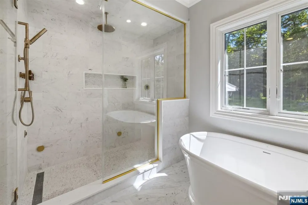 56 Clover Lane Upper Saddle River, NJ 07458
