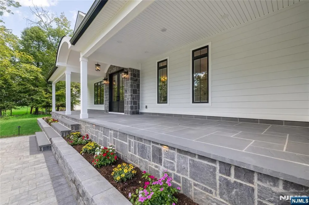 56 Clover Lane Upper Saddle River, NJ 07458