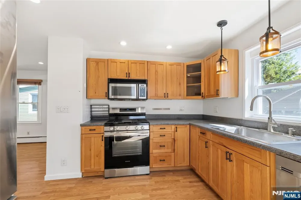 437 4th Avenue Westwood, NJ 07675