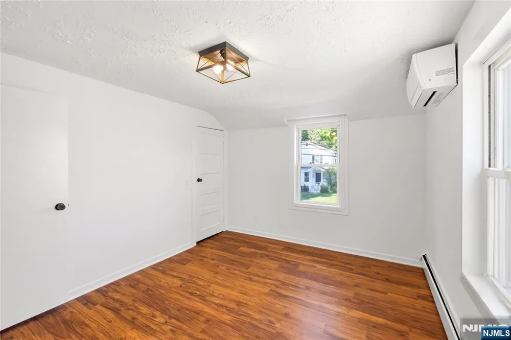 437 4th Avenue Westwood, NJ 07675