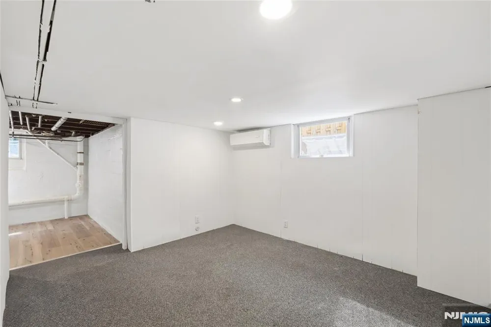 437 4th Avenue Westwood, NJ 07675