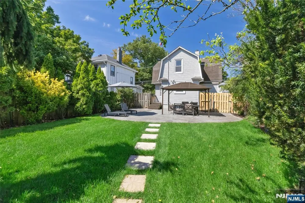 437 4th Avenue Westwood, NJ 07675