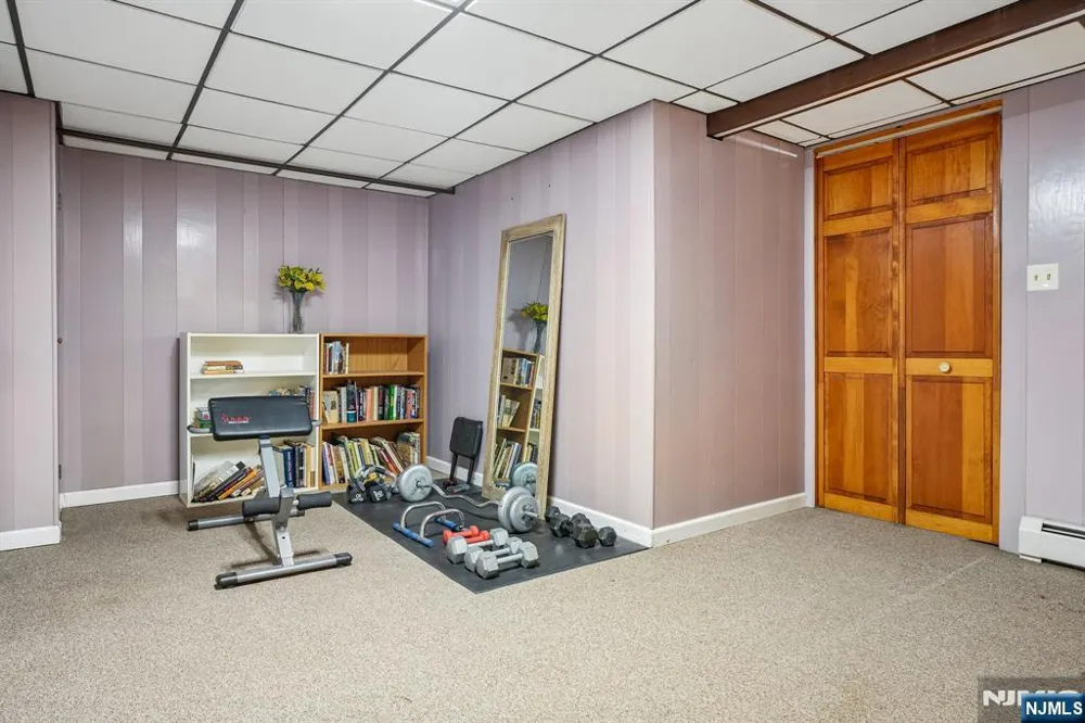 70 Gramercy Place Glen Rock, NJ 07452