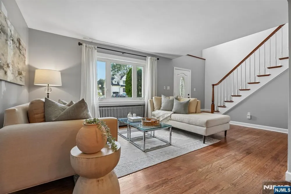 70 Gramercy Place Glen Rock, NJ 07452