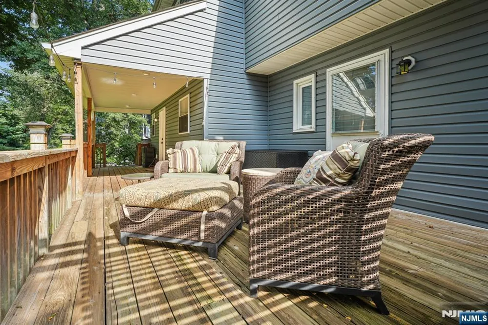 70 Gramercy Place Glen Rock, NJ 07452