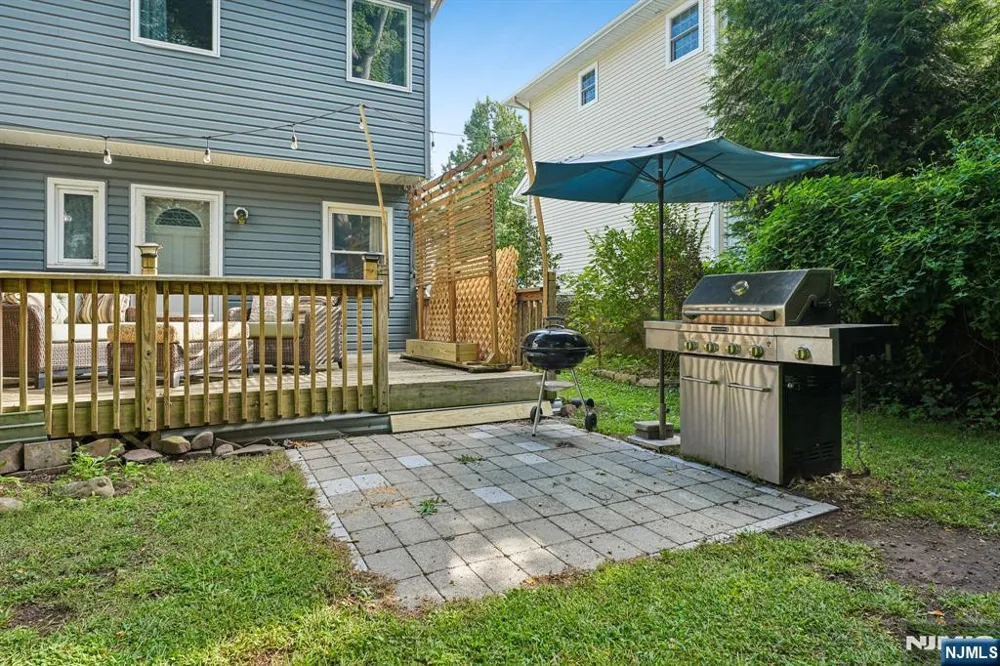 70 Gramercy Place Glen Rock, NJ 07452