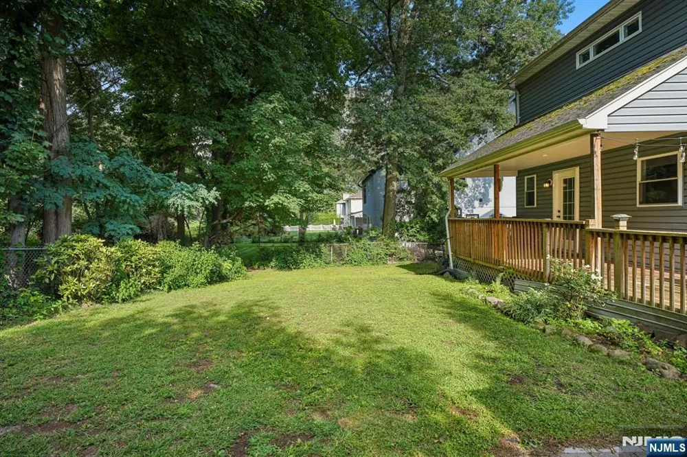 70 Gramercy Place Glen Rock, NJ 07452