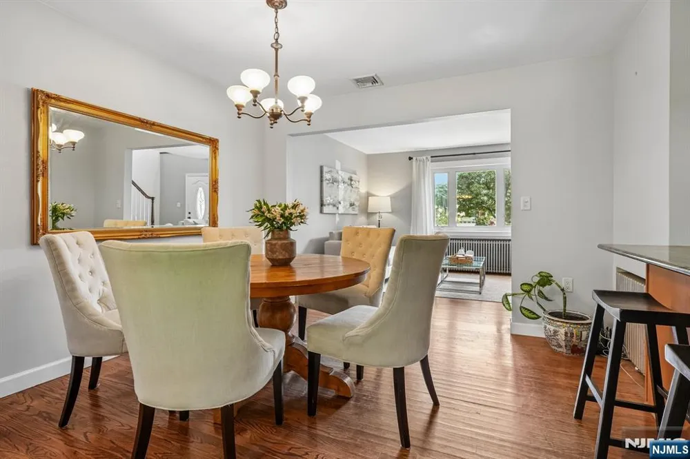 70 Gramercy Place Glen Rock, NJ 07452