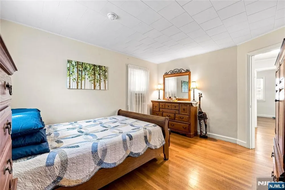 253 Birchwood Road New Milford, NJ 07646