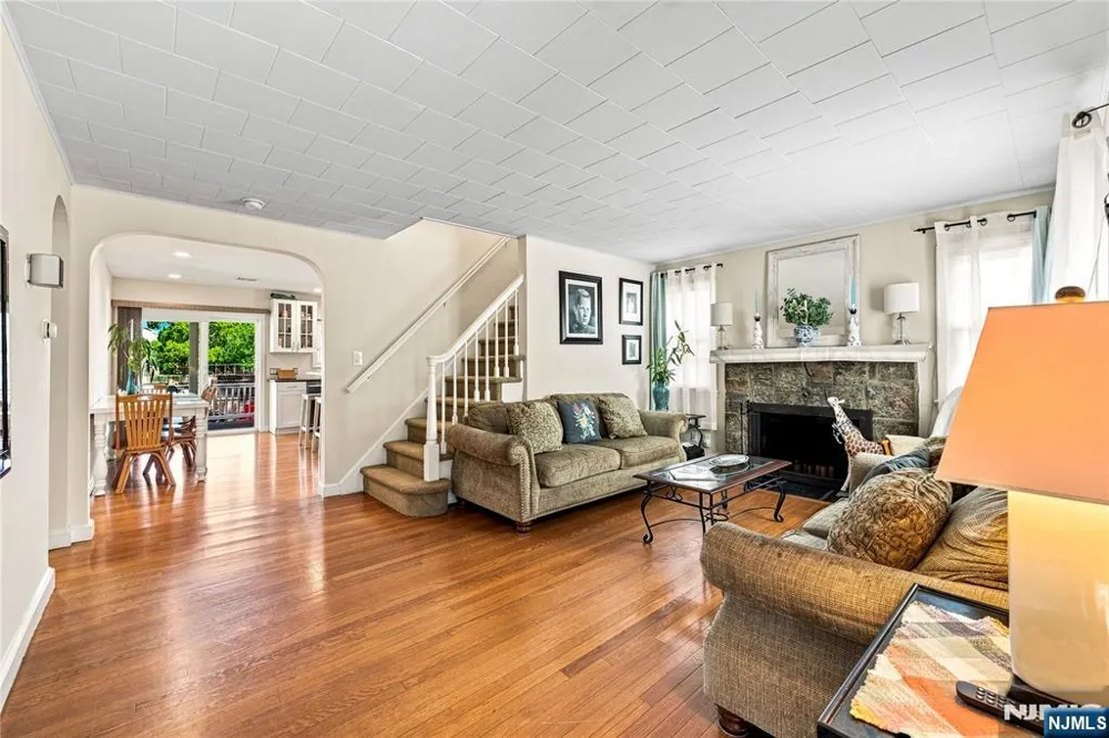 253 Birchwood Road New Milford, NJ 07646