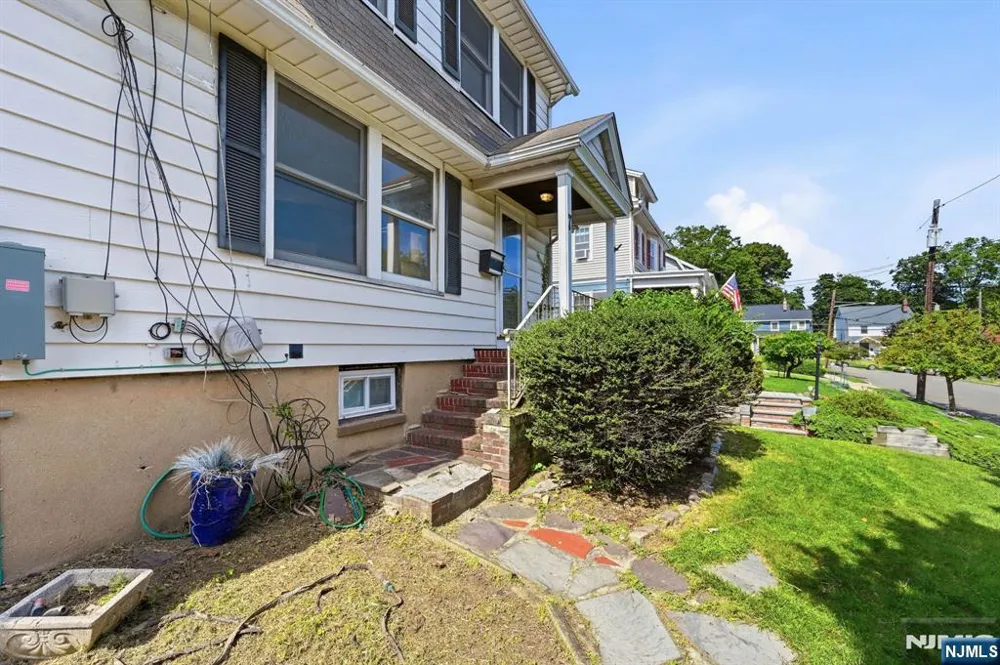 7 Harvard Terrace West Orange, NJ 07052