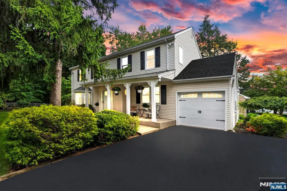410 Chestnut Street Paramus, NJ 07652