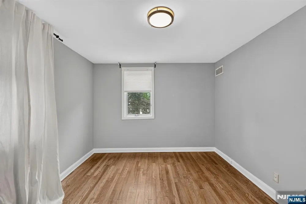410 Chestnut Street Paramus, NJ 07652