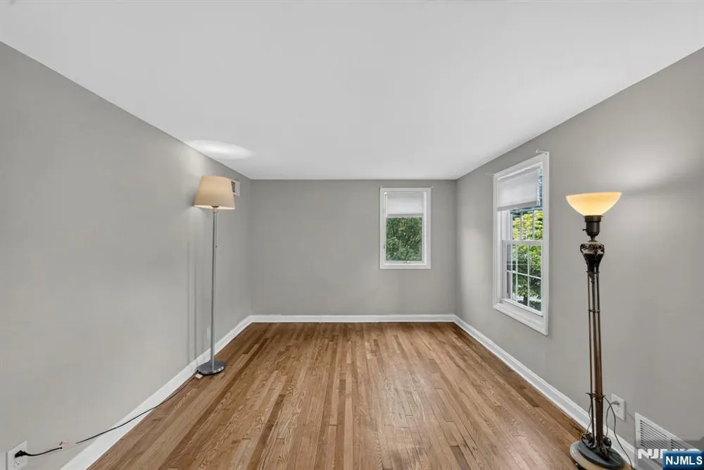 410 Chestnut Street Paramus, NJ 07652