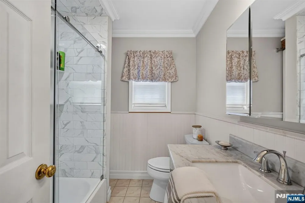 410 Chestnut Street Paramus, NJ 07652