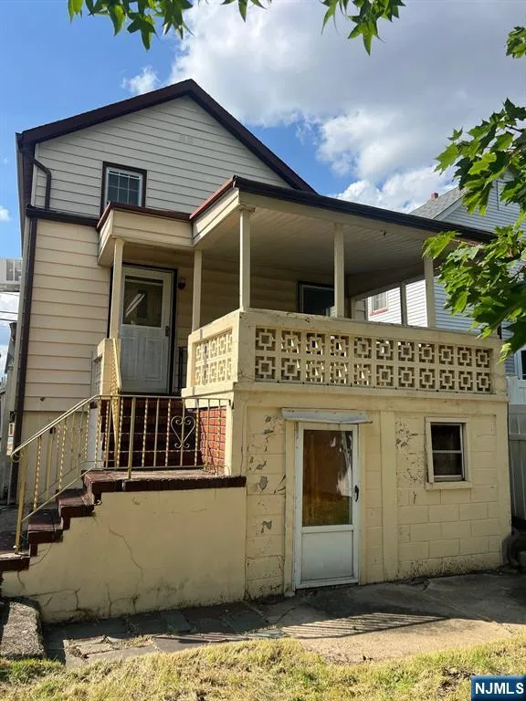 106 Morgan Place North Arlington, NJ 07031