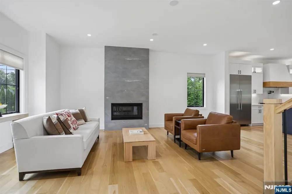 7 New Street Cresskill, NJ 07626